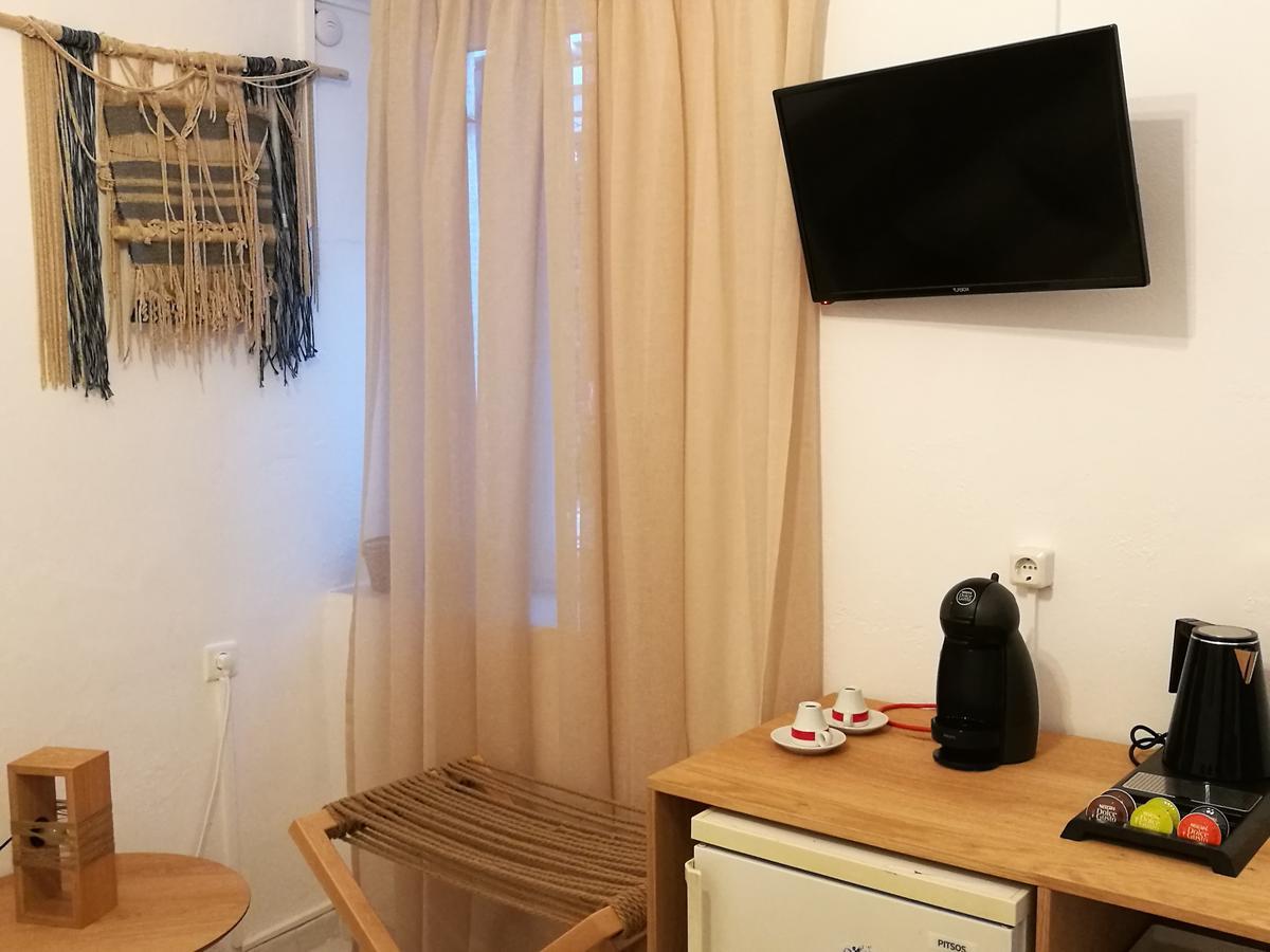 Gerania Milos Lägenhet Adamantas  Exteriör bild